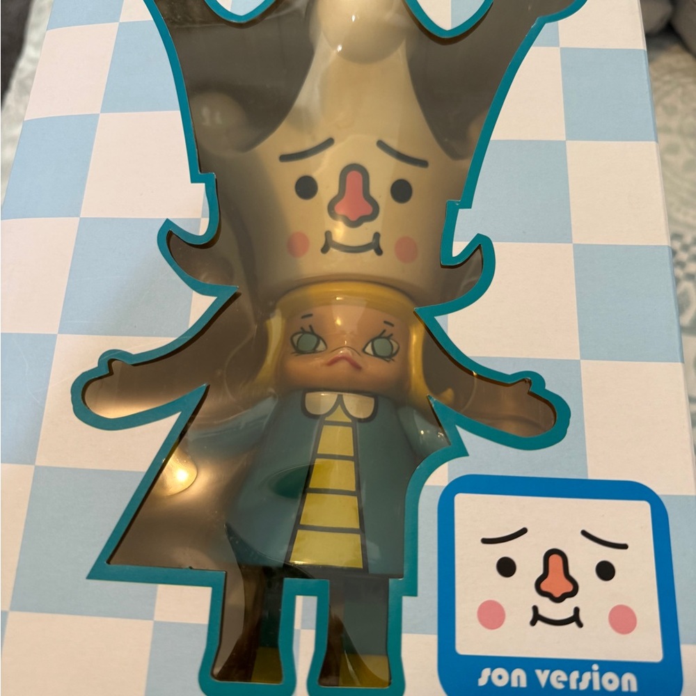 Extremely Rare 2009 TO-FU Molly . Son Version Blue & Yellow